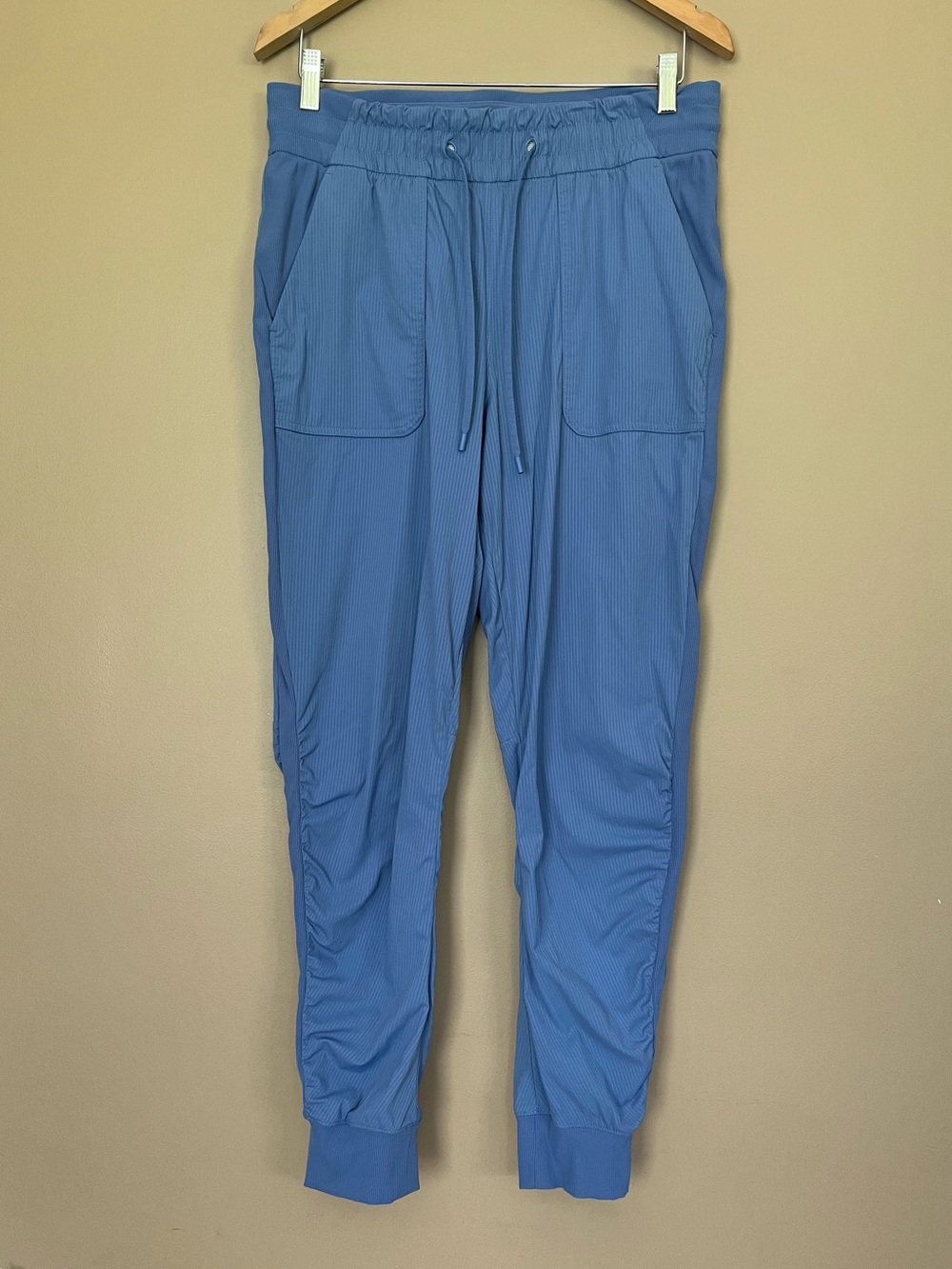 {Lululemon} Beyond the Studio Jogger in Water Drop - Womens 10
